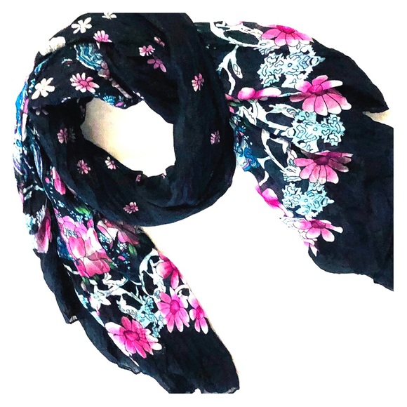 ❤️ Scarf 🧣for the cool autumn breeze fashion - Picture 2 of 3